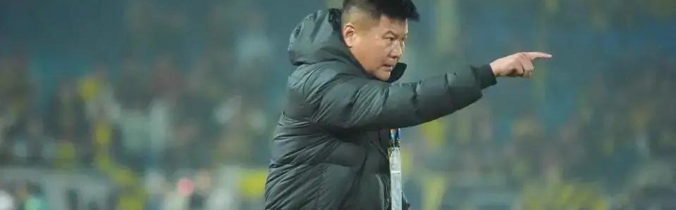 九游电脑版下载-中超赛后罕见一幕：李金羽甩手走人，郑智暴走咆哮被拉拽！